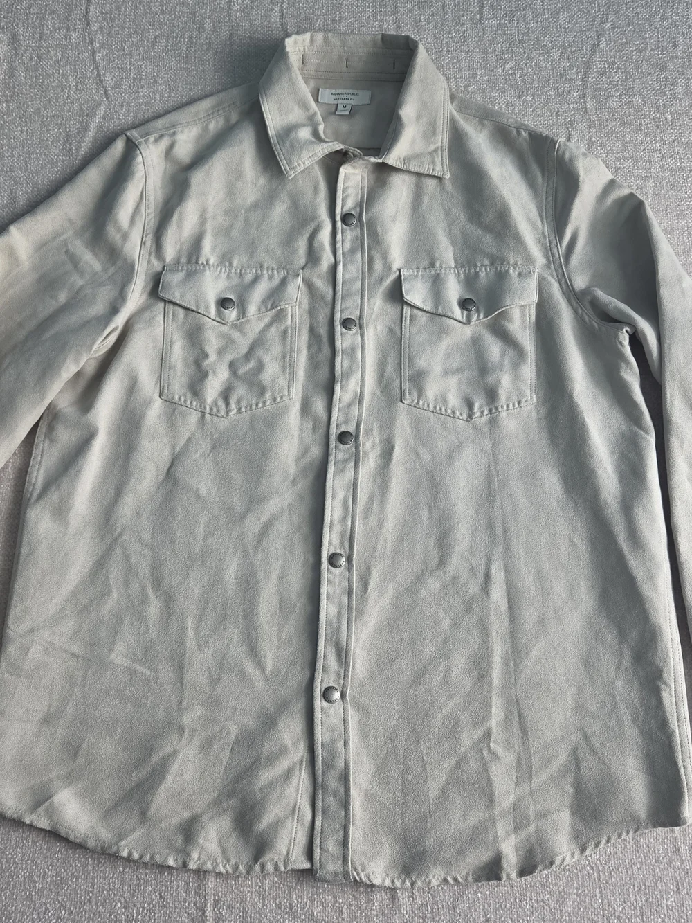 Banana Republic Vegan Suede Overshirt Mens Medium Beige Snap Button Shirt Jacket
